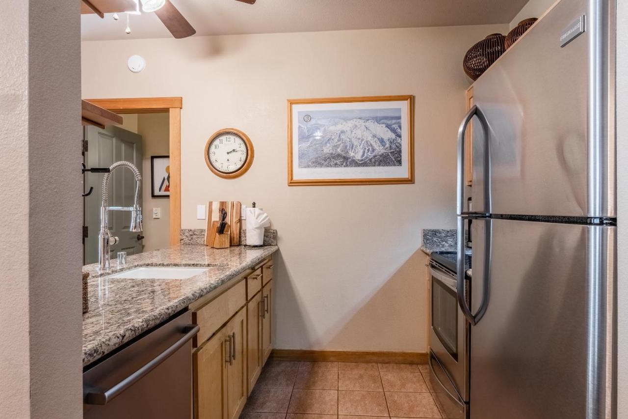 Ski In Ski Out Juniper Springs Lodge #351 Luxury Slope-Side 2 Bedrm 2 Bath End Unit! Mammoth Lakes Exterior foto